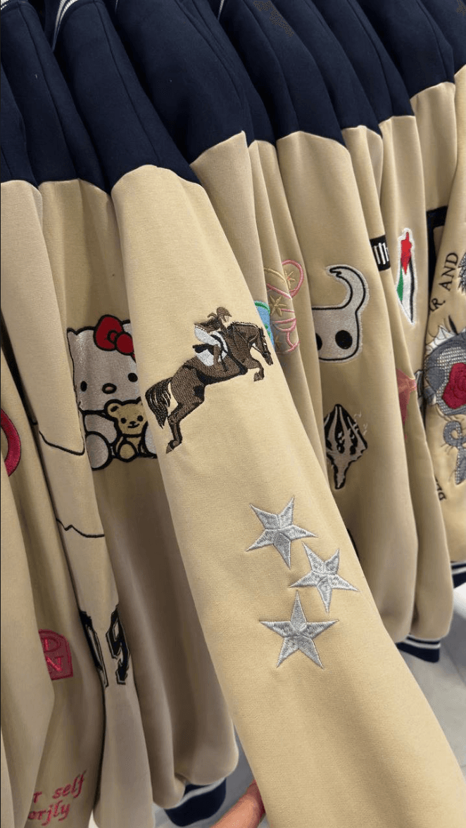 Hello Kitty, horseback, full sleeve